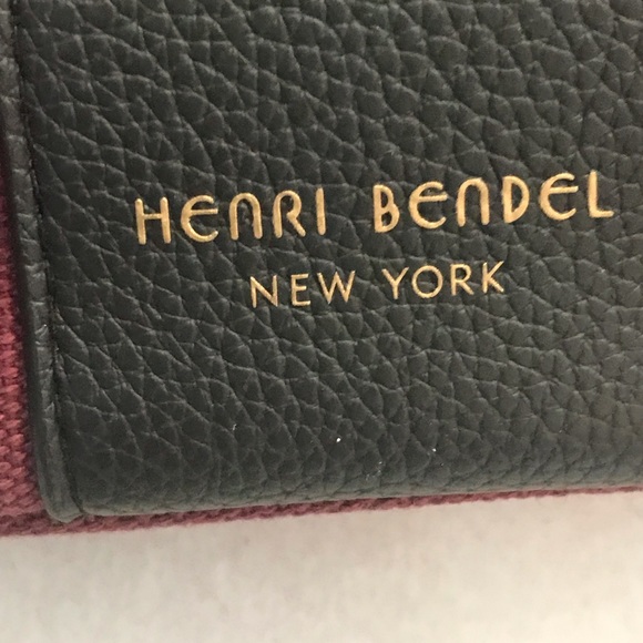 Last Price❤️Henri Bendle Black FriConvertible Backpack, and matching pouch, NWOT - Picture 7 of 16